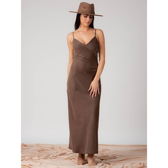 Lucca Couture JENN SEAM DETAILED SLIP DRESS-TAMARIND - Picture 4 of 4